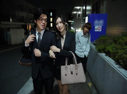 暗恋同事的妻子